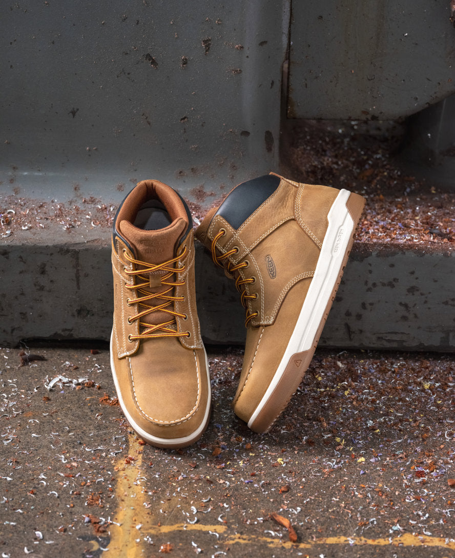 Men's Gibson Waterproof Work Boot (Carbon Toe) Cascade Brown/Gum